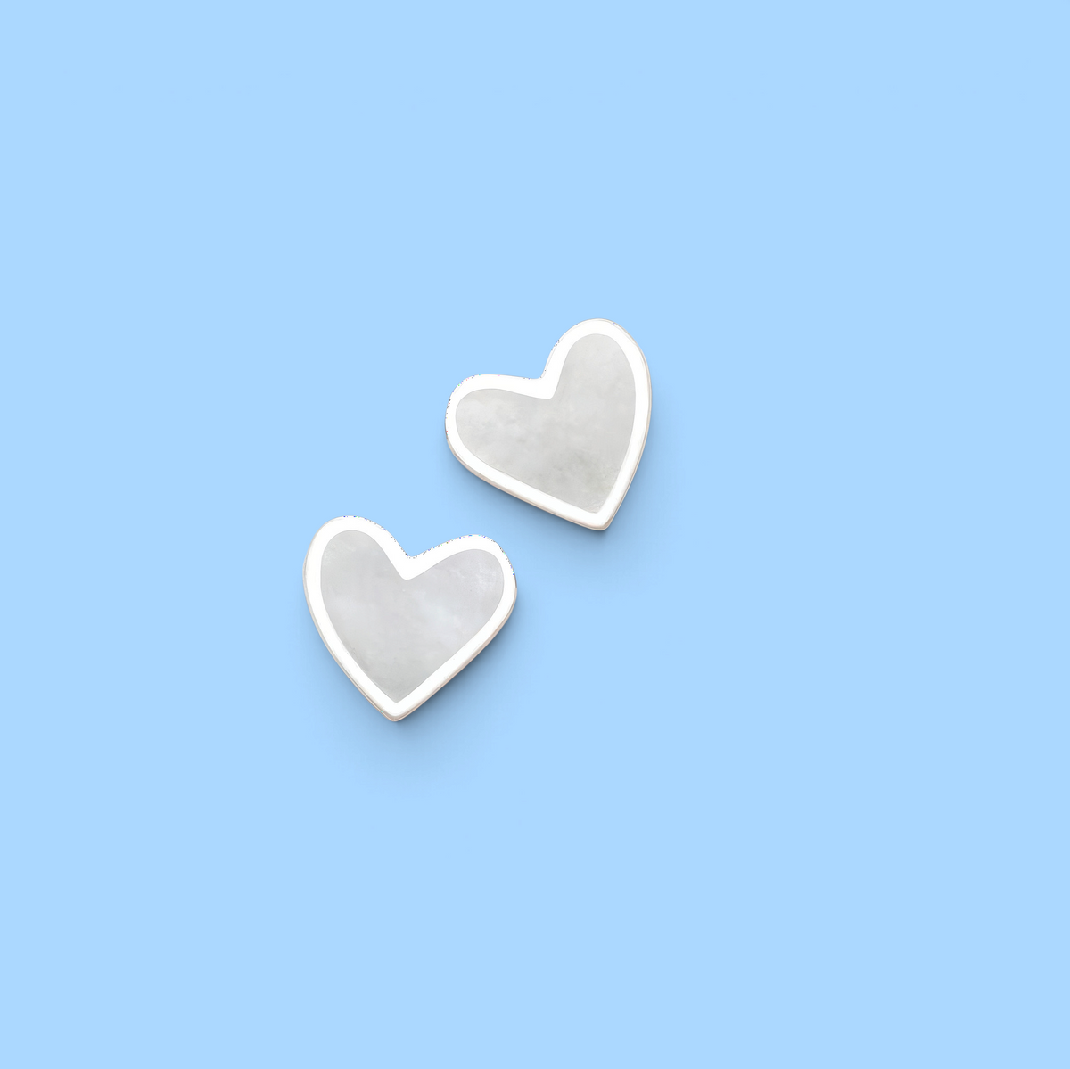 Boucles d'oreilles vis cœur nacre