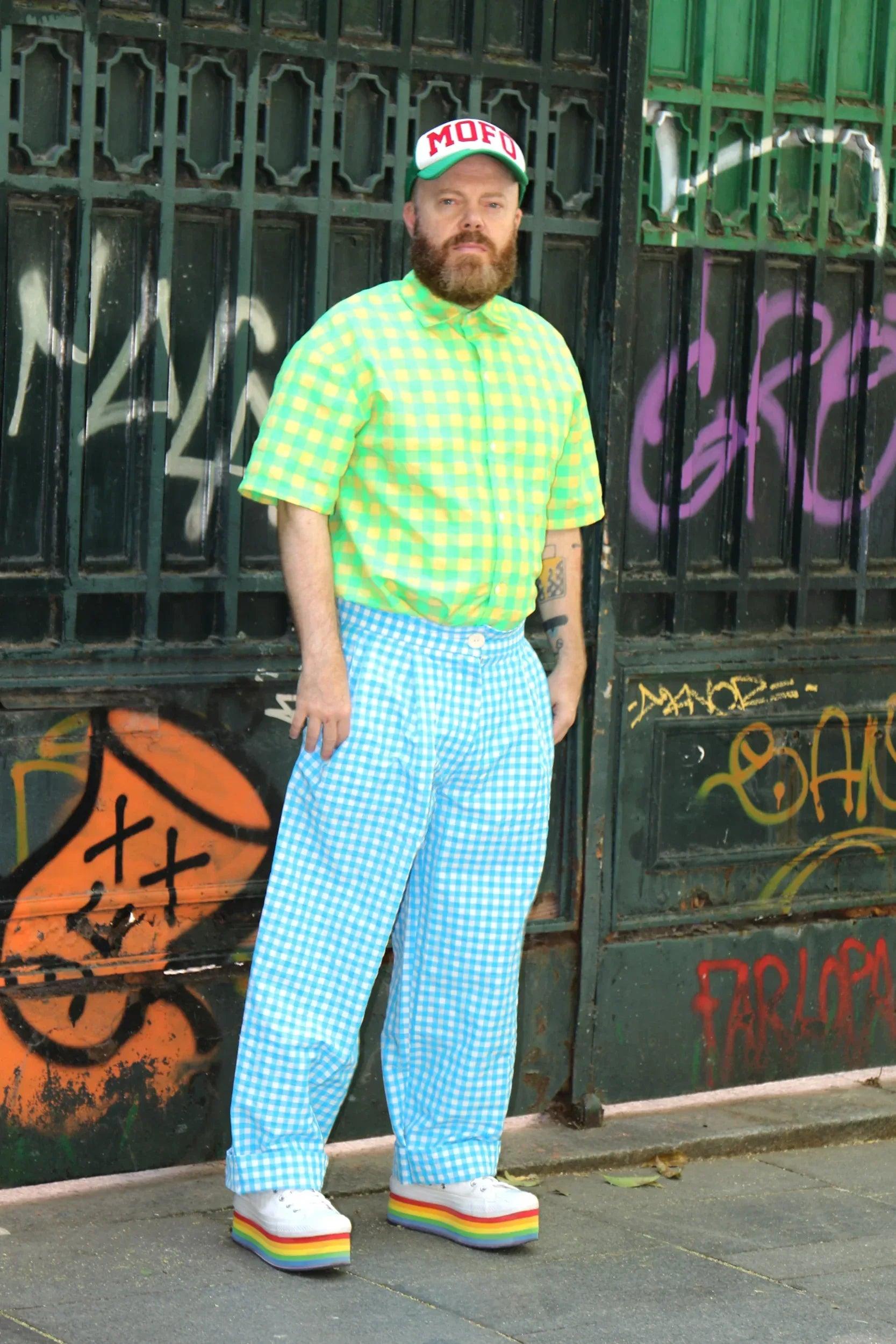 Camisa vichy de hombre verde y celeste, manga corta, vista frontal completa