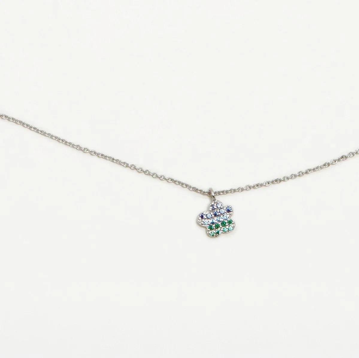 Colgante nube multicolor plateado con piedras, en cadena plateada