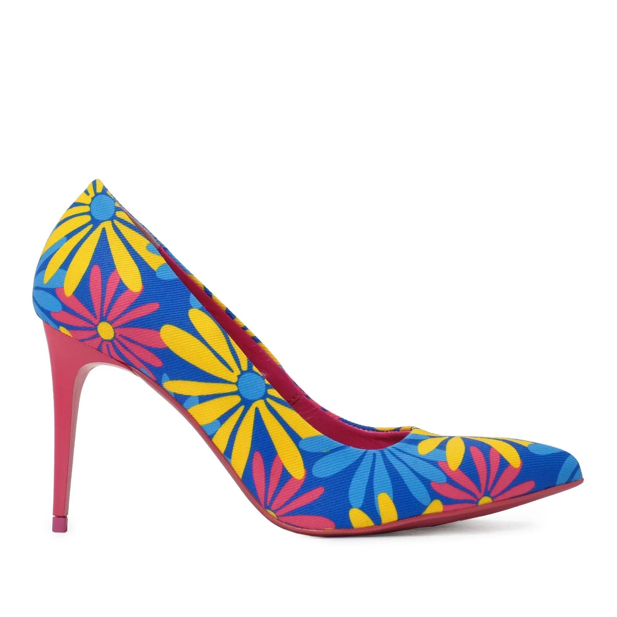 Tacones de aguja con estampado floral colorido y tacón fino fucsia