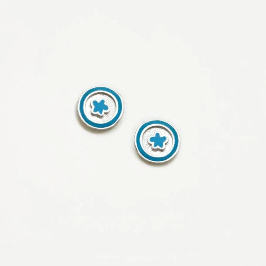 Aretes tipo botón azules con icono de estrella, par