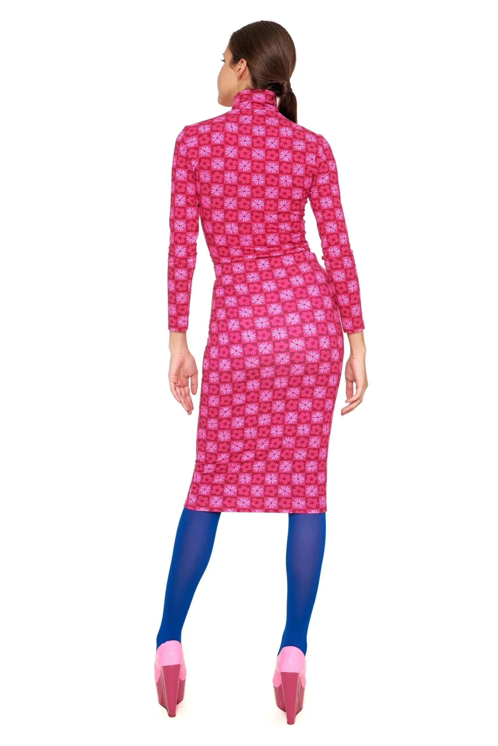 Falda fucsia midi con estampado floral en la parte trasera
