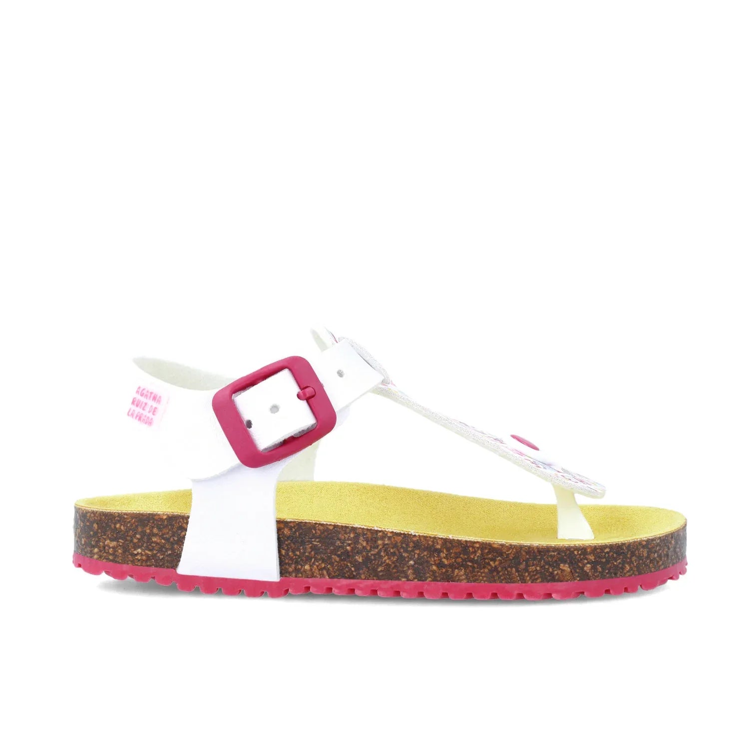 Sandalia bio blanca con tira fina y hebilla fucsia, plataforma de corcho