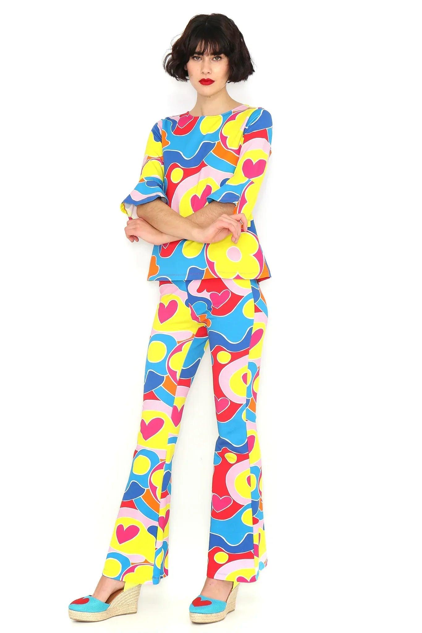 Camiseta estampada azul de manga francesa con manga ancha y motivos multicolor