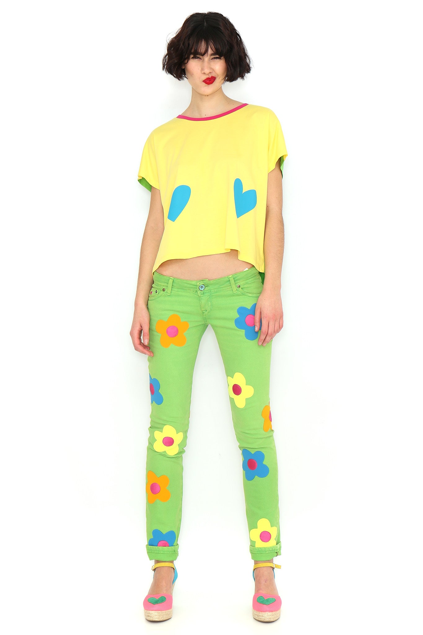 CAMISETA AMARILLA CORAZONES