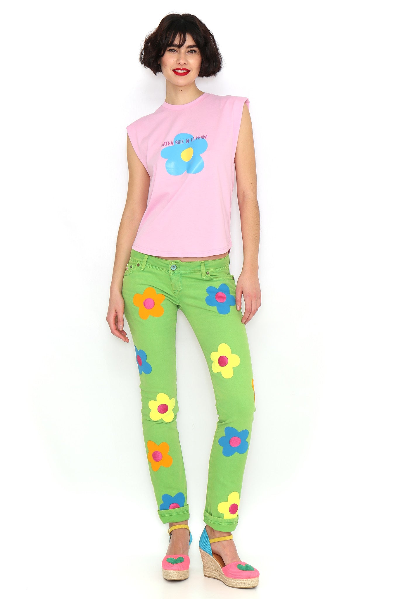 CAMISETA ROSA HOMBRERAS FLOR