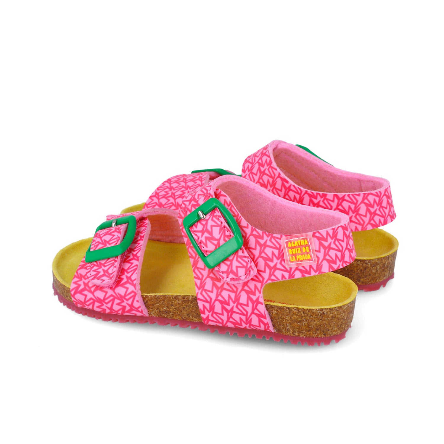 Sandalias rosa estampadas con dos tiras y hebillas verdes, plataforma de corcho