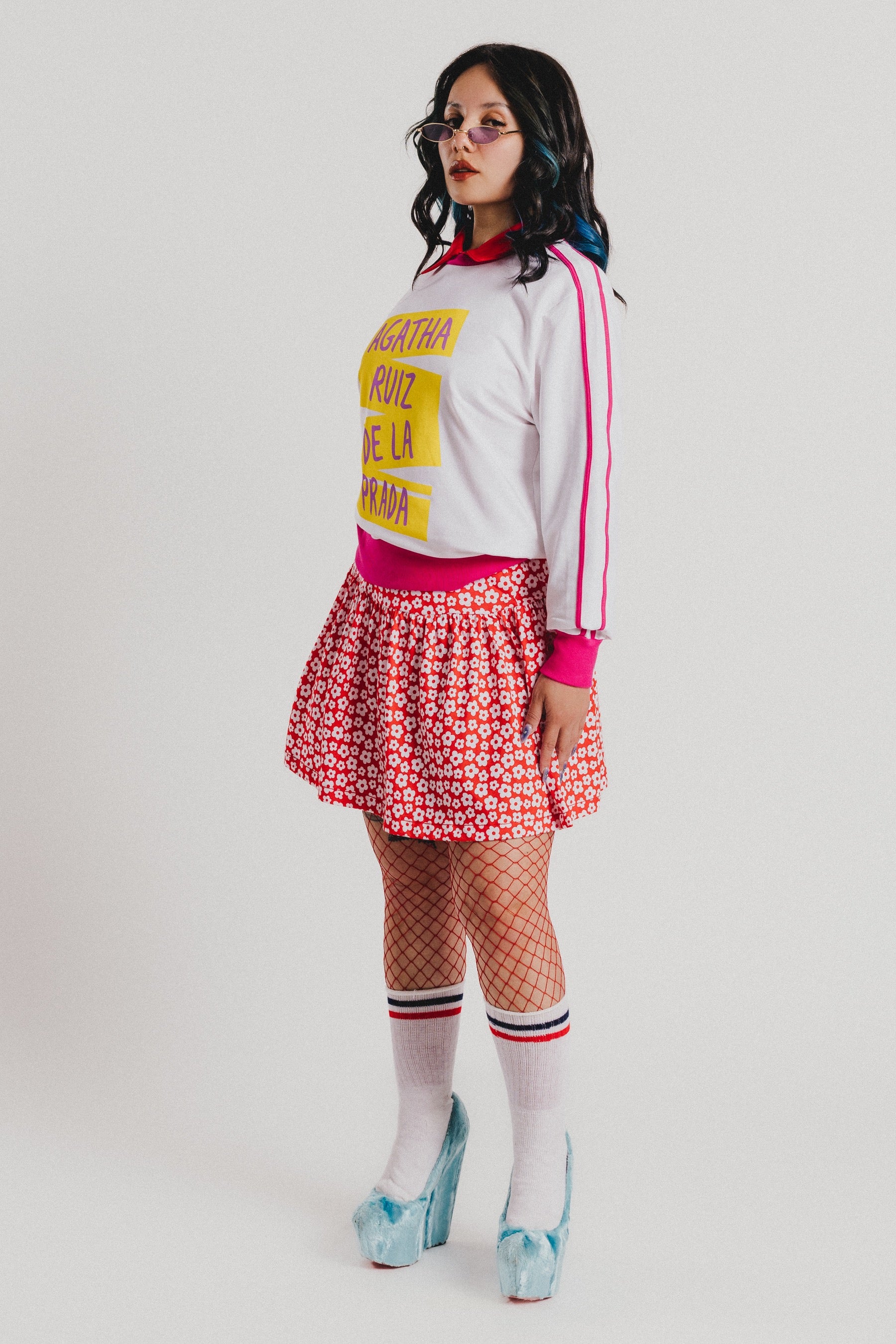 SUDADERA BLANCA ETIQUETAS ARP