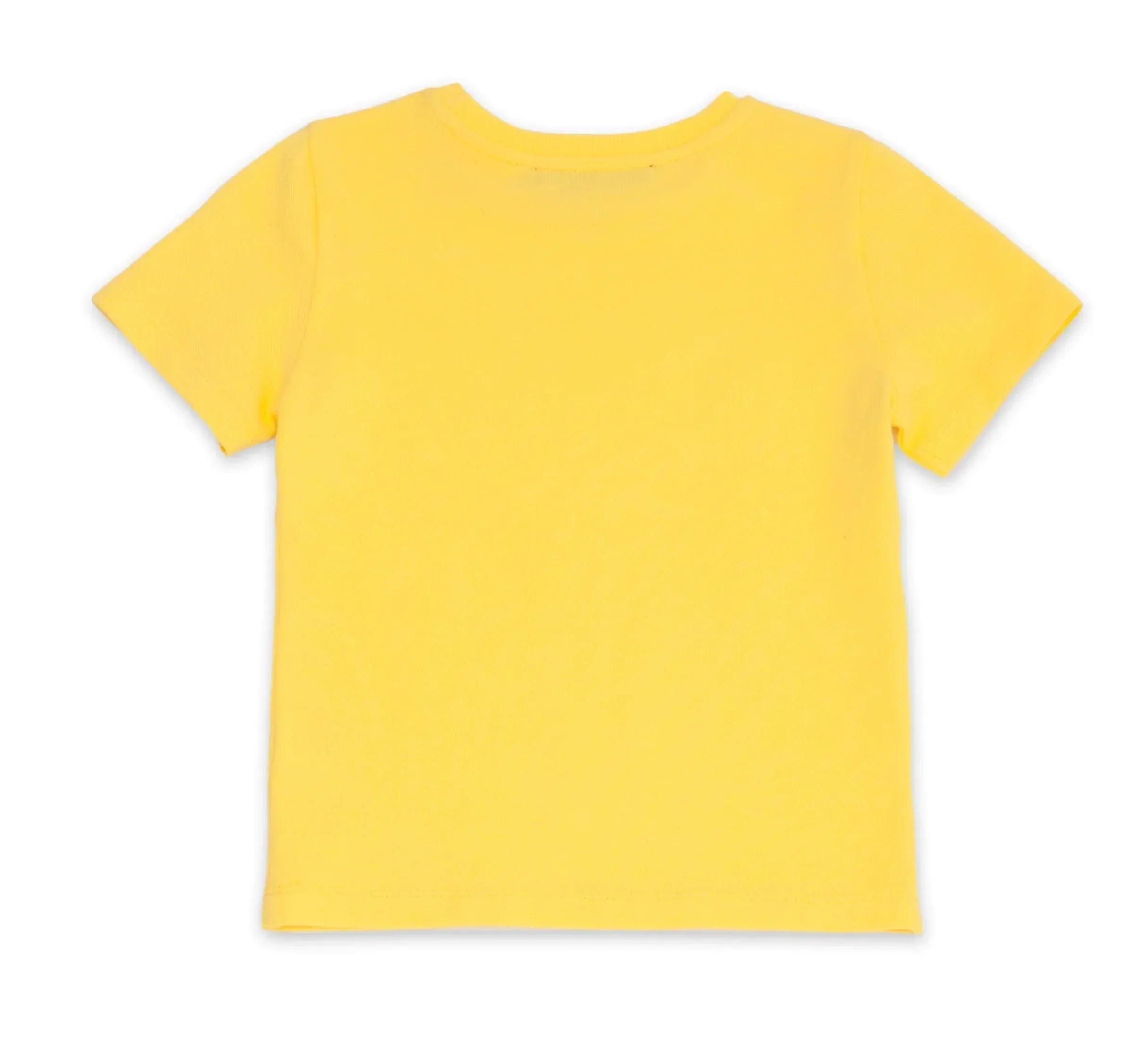 Camiseta amarilla infantil lisa, sin estampado visible
