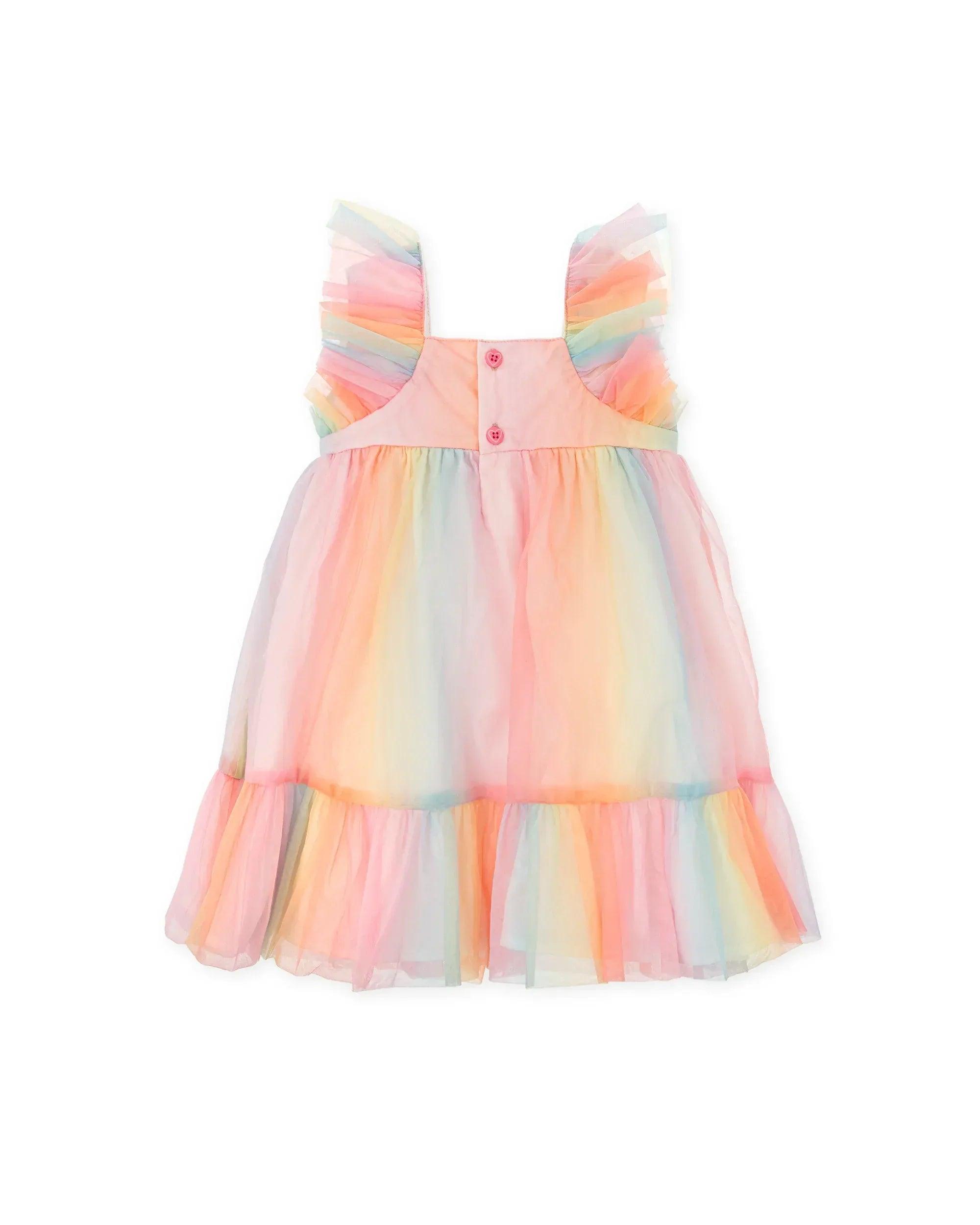 Vestido de tul con tirantes arcoíris, falda en capas y botones al centro