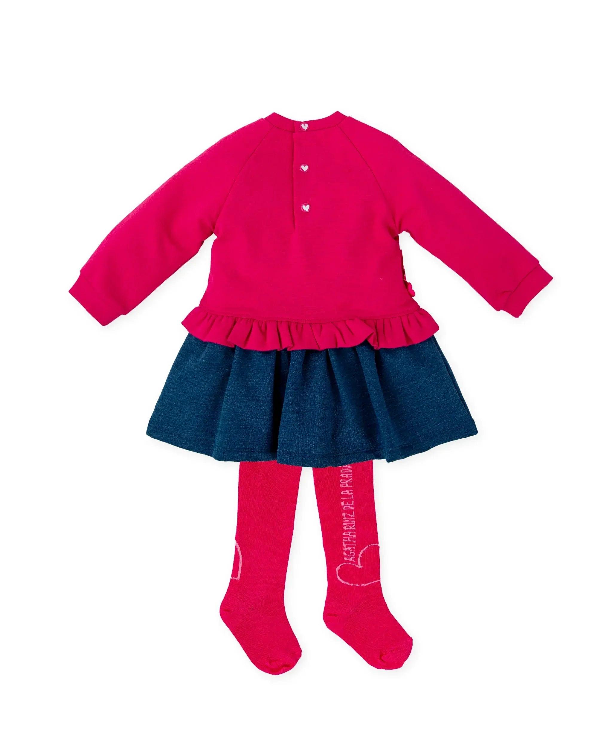 Vestido rosa con falda de vuelo azul indigo y leotardos fucsia, vista trasera