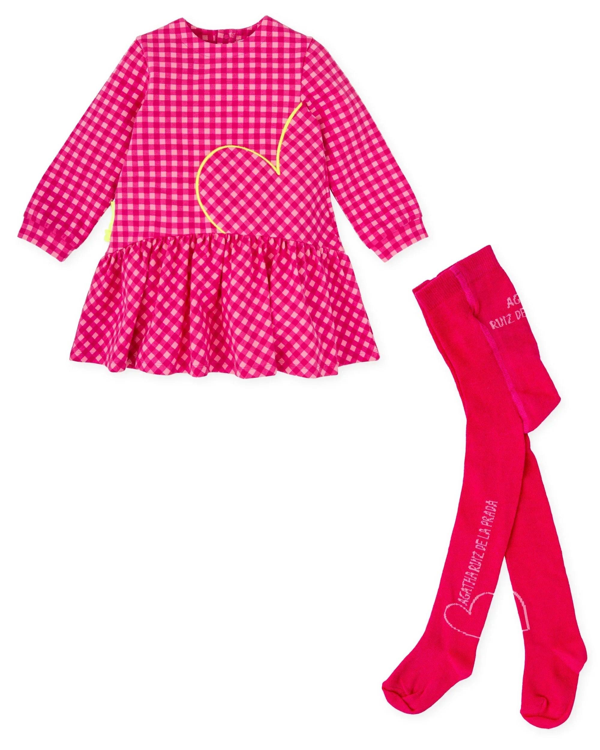 Conjunto de vestido de cuadros fucsia con corazón y leotardos rojos con texto