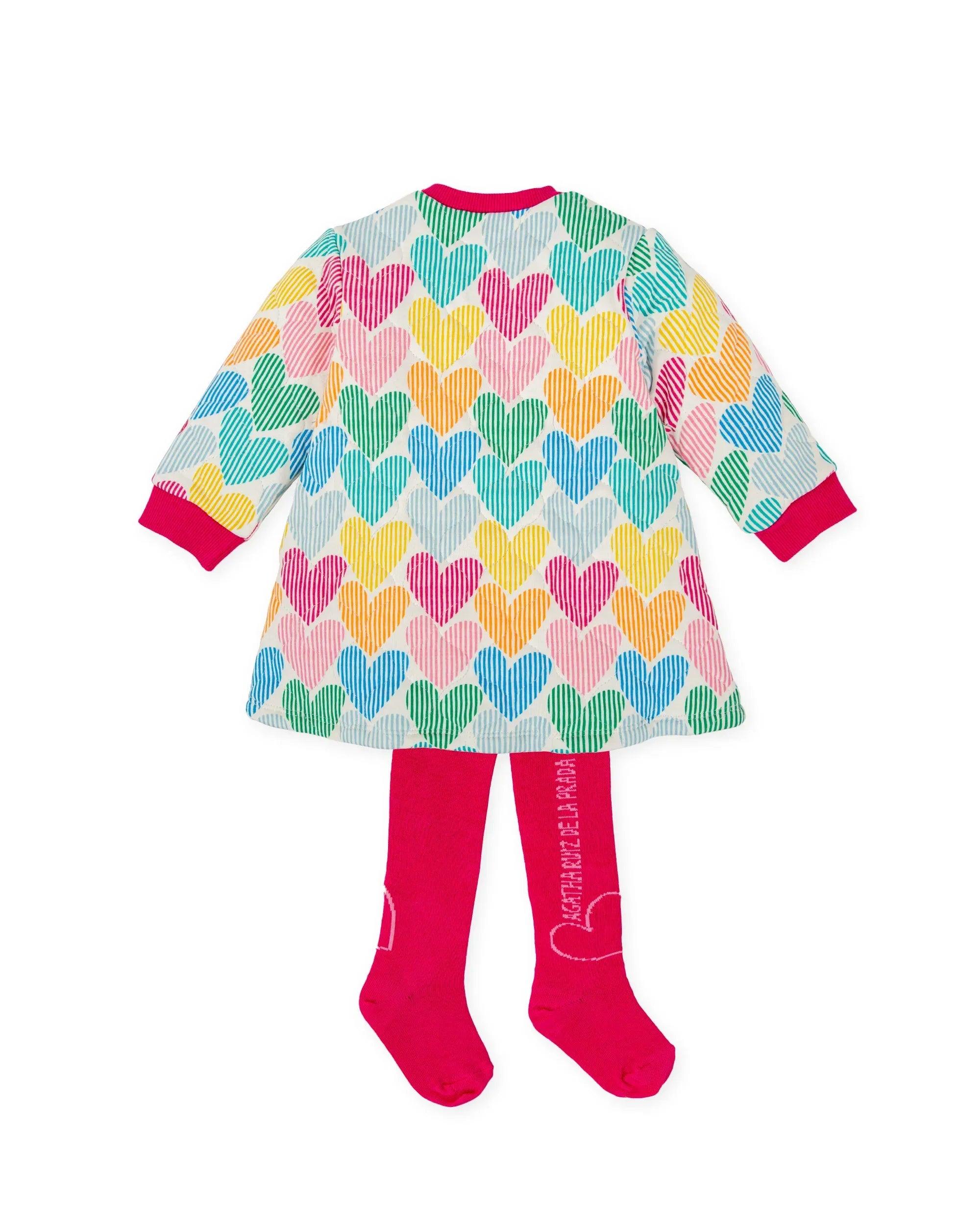 Vestido de corazones multicolor con leotardos fucsia, cuello y puños a rayas