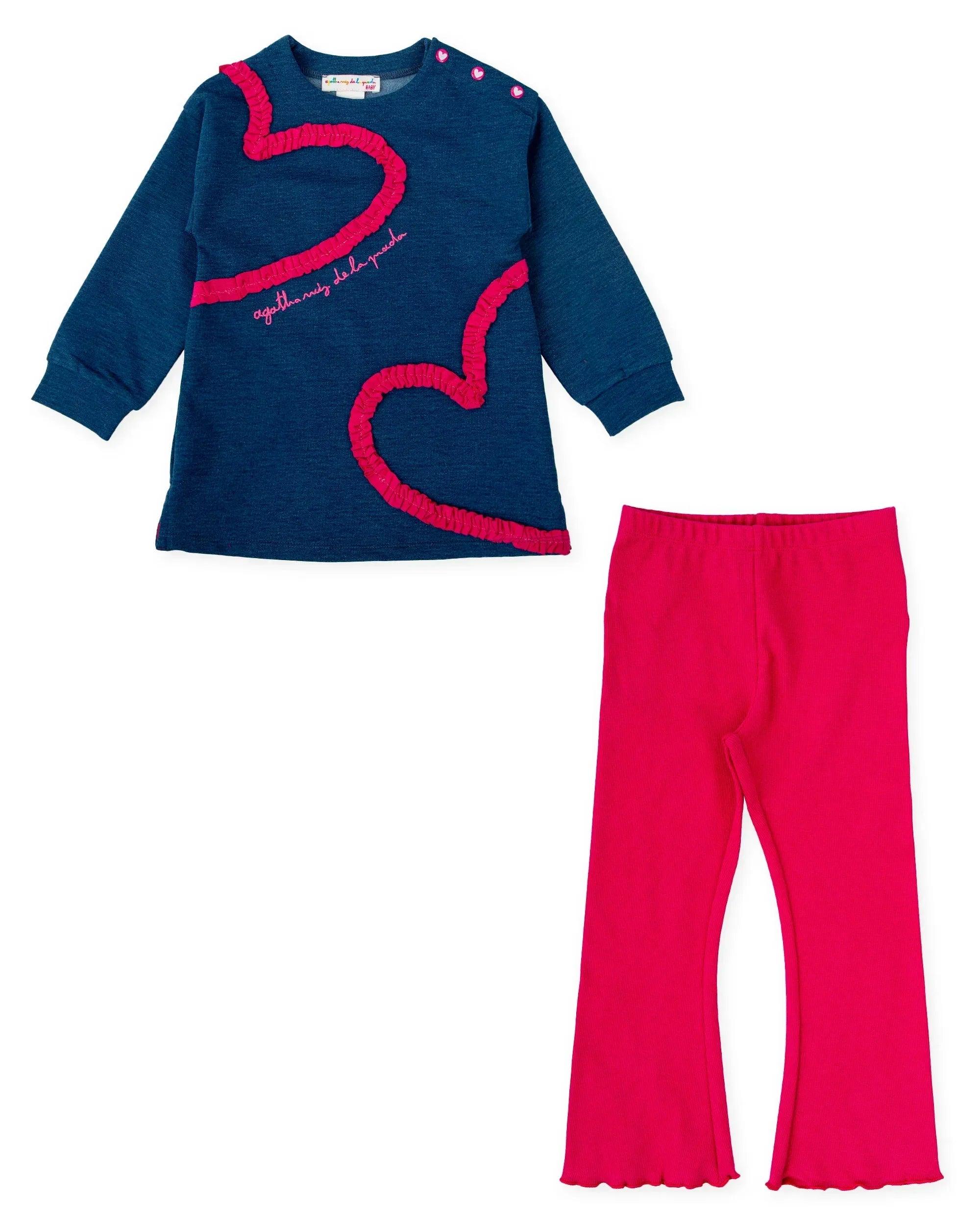 Conjunto de sudadera azul con bordado corazón fucsia y leggins fucsia