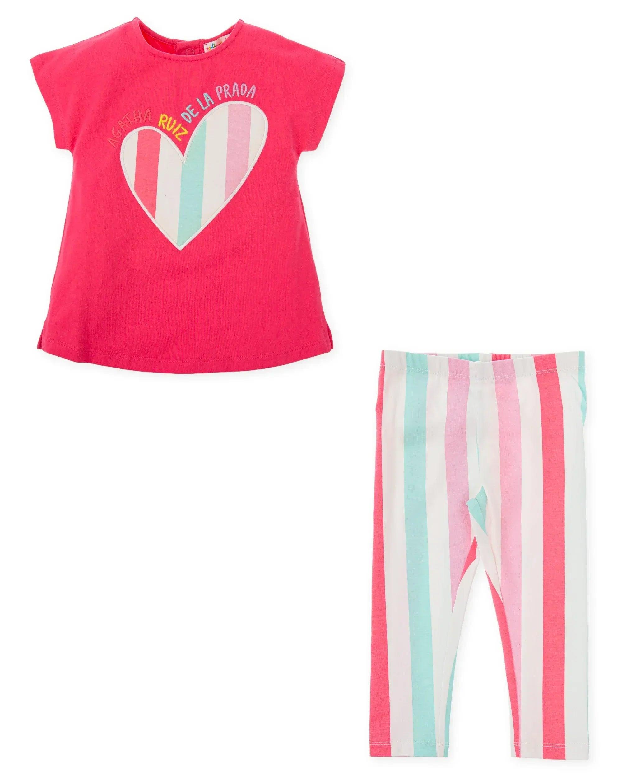 Conjunto camiseta rosa con corazón PRADA y leggings a rayas verticales multicolor