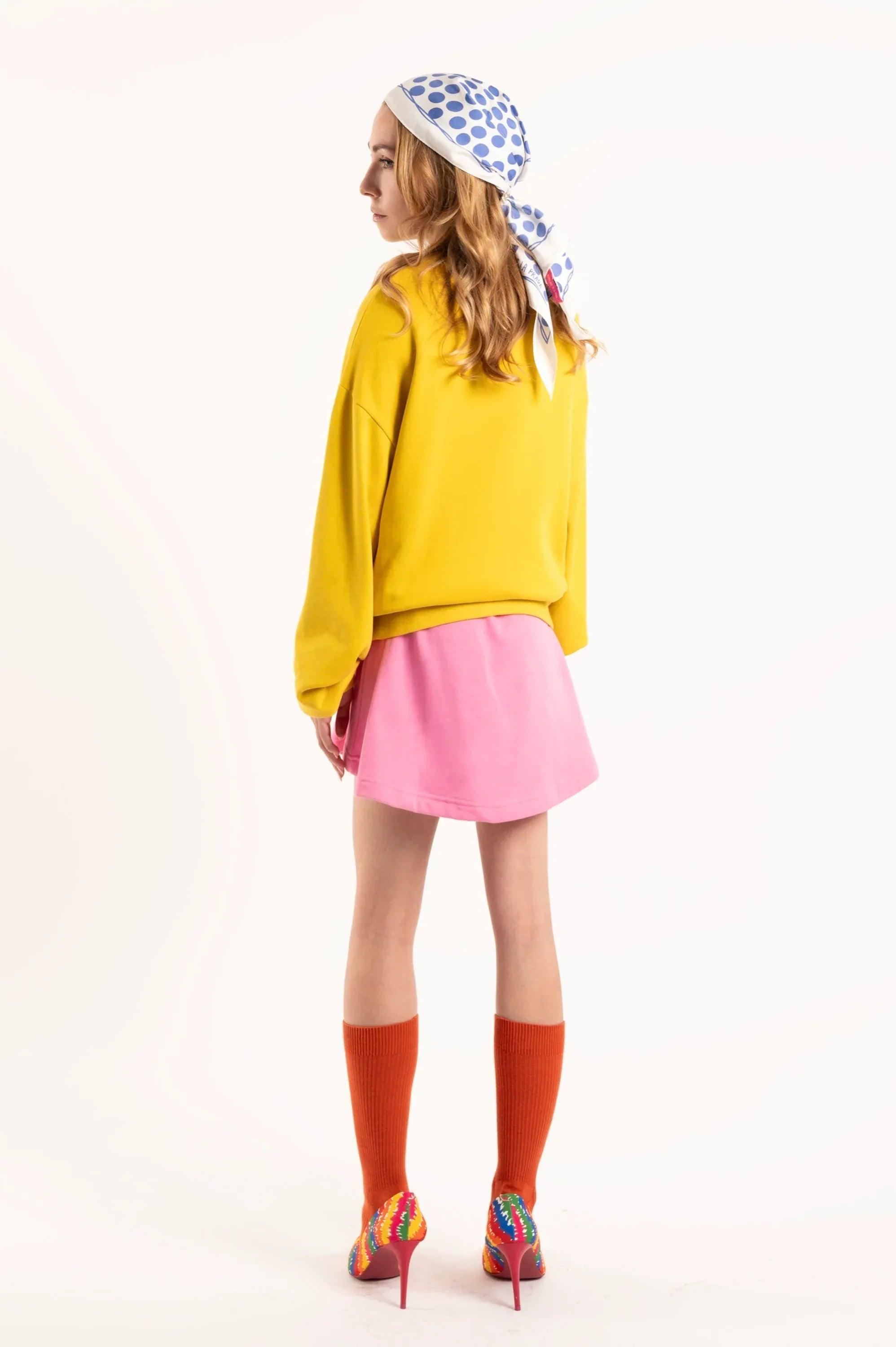 SUDADERA MUJER MOSTAZA FLOR FUCSIA - Agatha Ruiz de la Prada