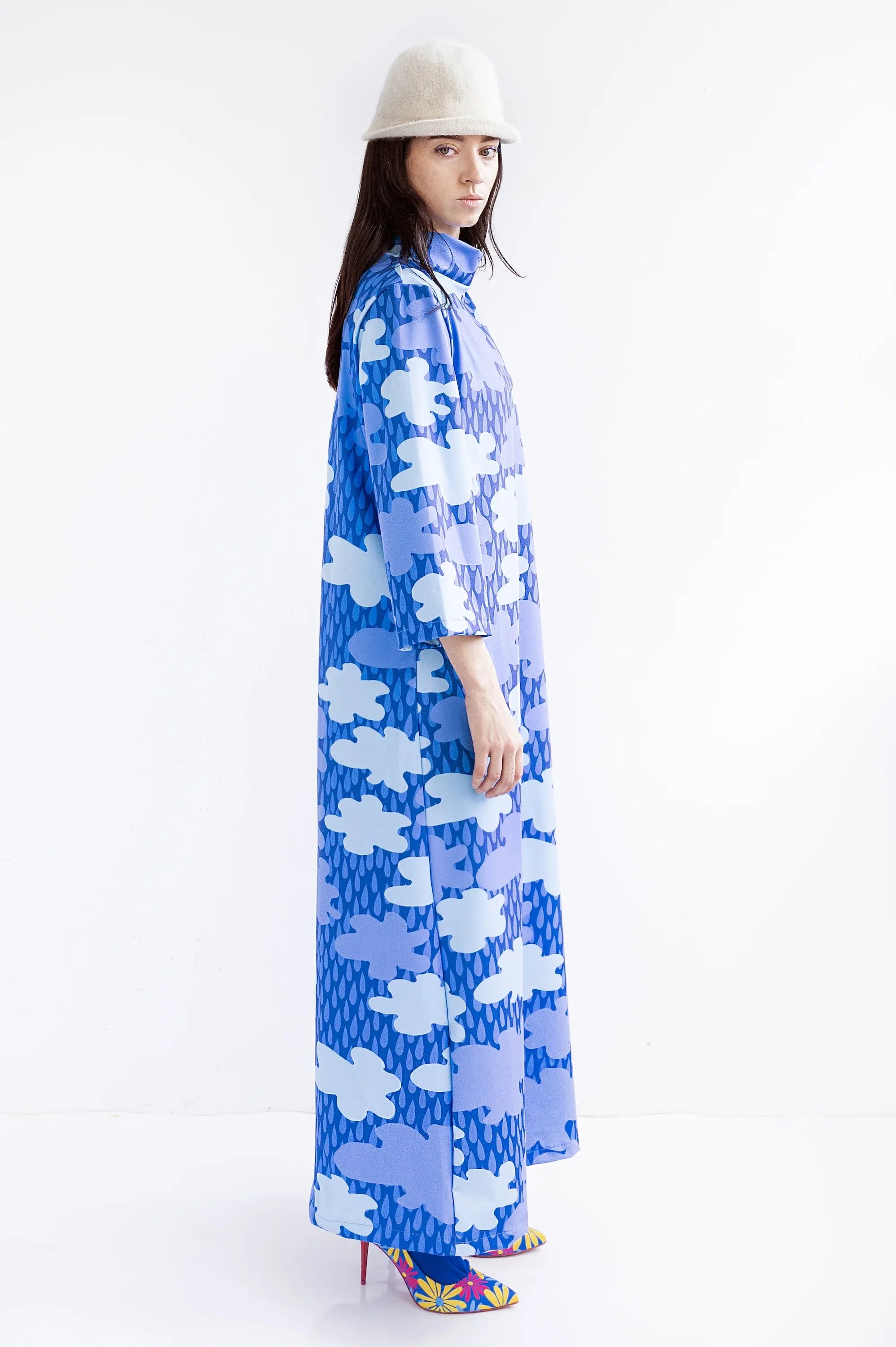 VESTIDO LARGO ESTAMPADO NUBES AZUL - Agatha Ruiz de la Prada