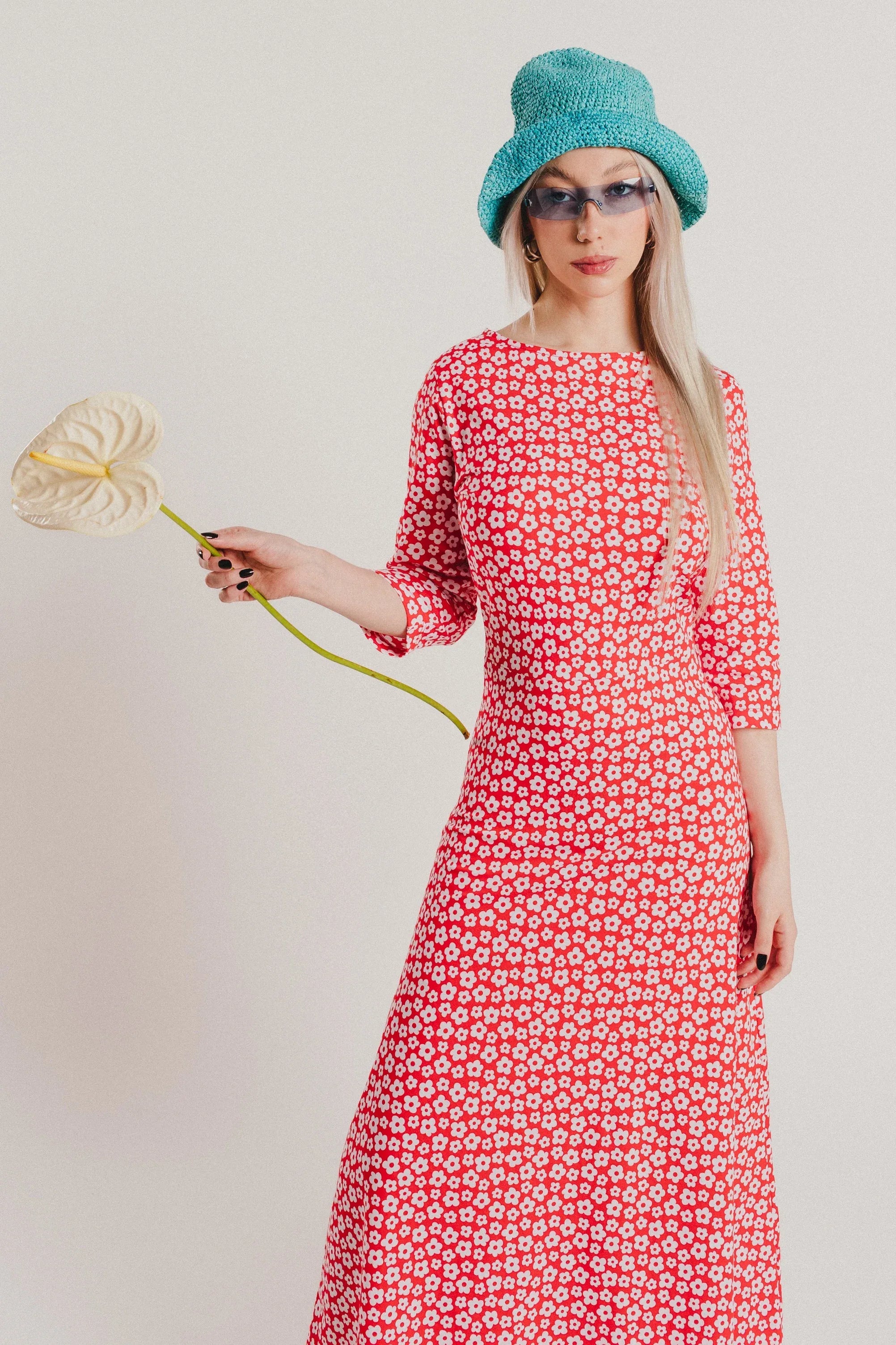 VESTIDO ROJO FLORECITAS BLANCAS - Agatha Ruiz de la Prada