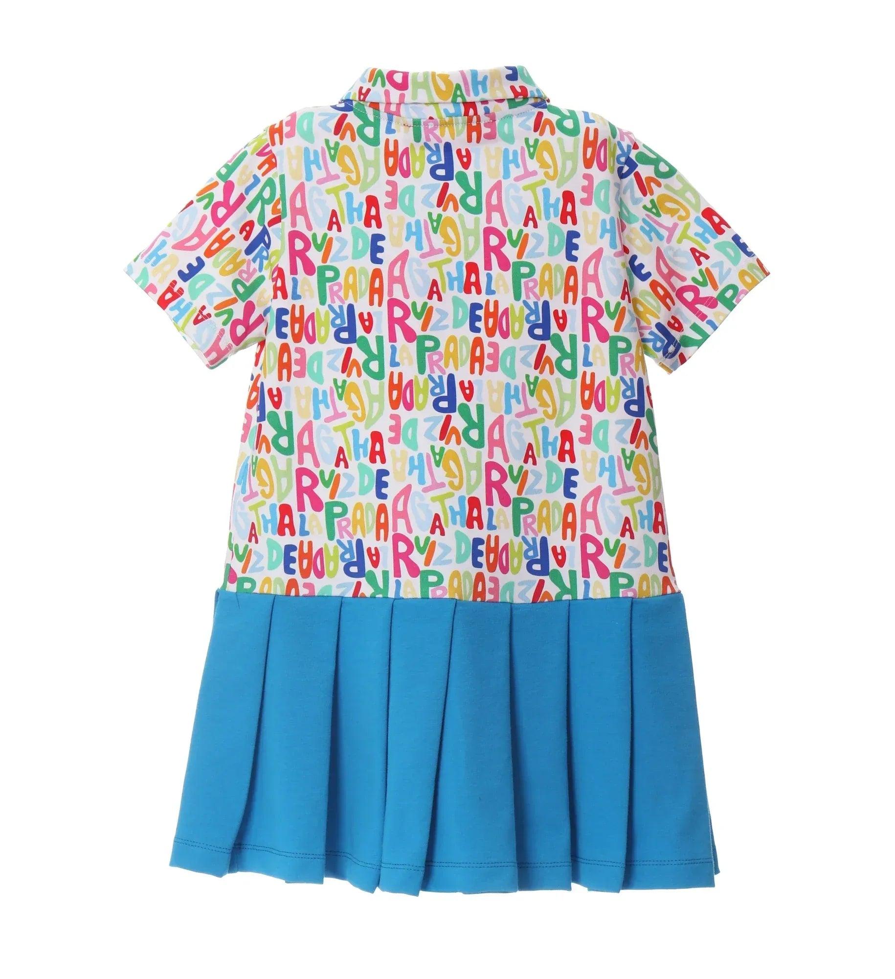 Vestido infantil estampado multicolor y falda azul plisada, vista trasera