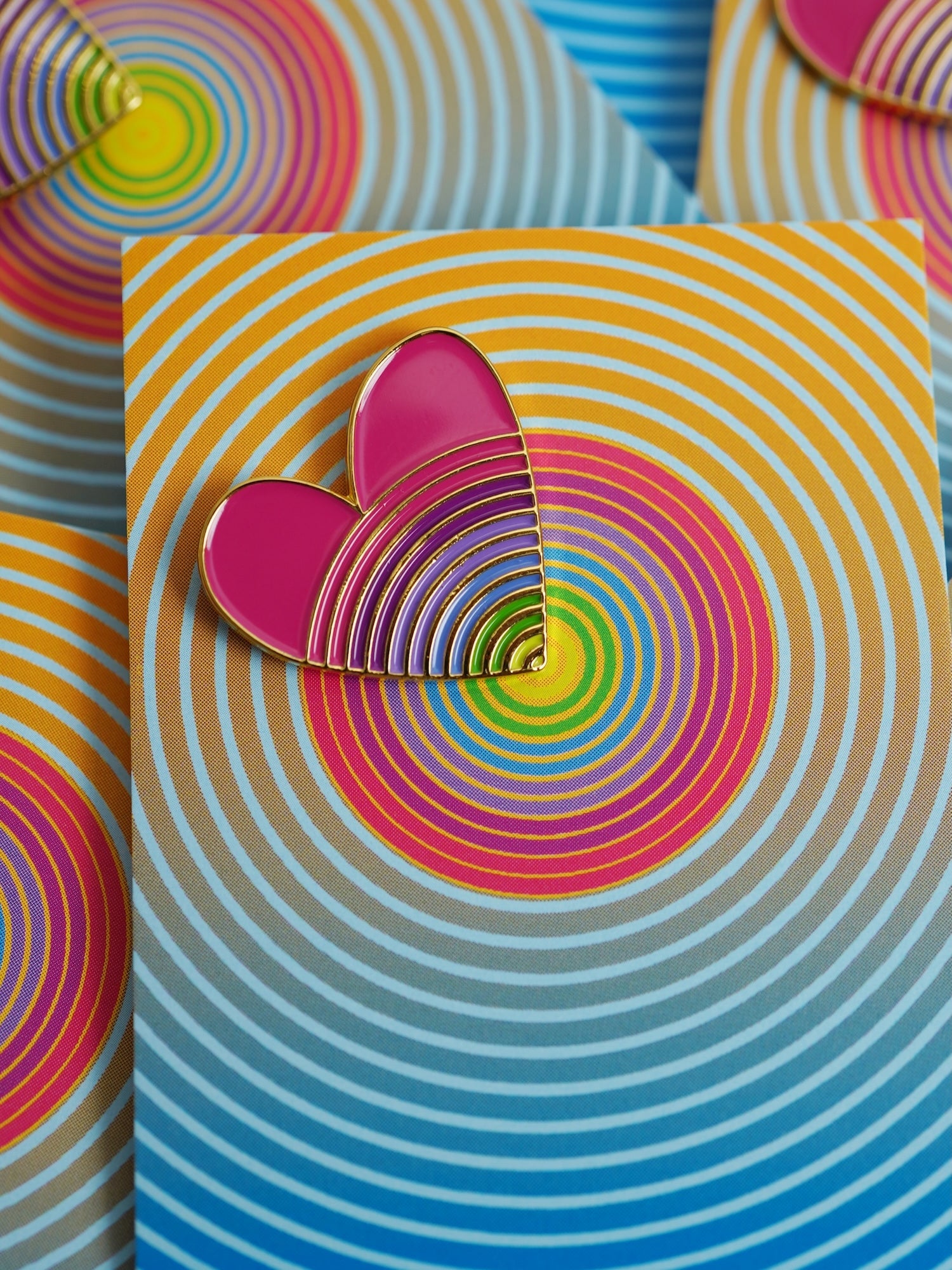 PIN COEUR ALMENARDIAZ