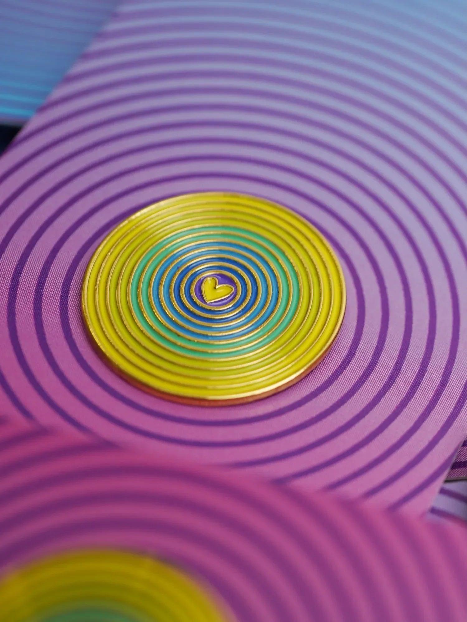 PIN CIRCULO ALMENARDIAZ - Agatha Ruiz de la Prada