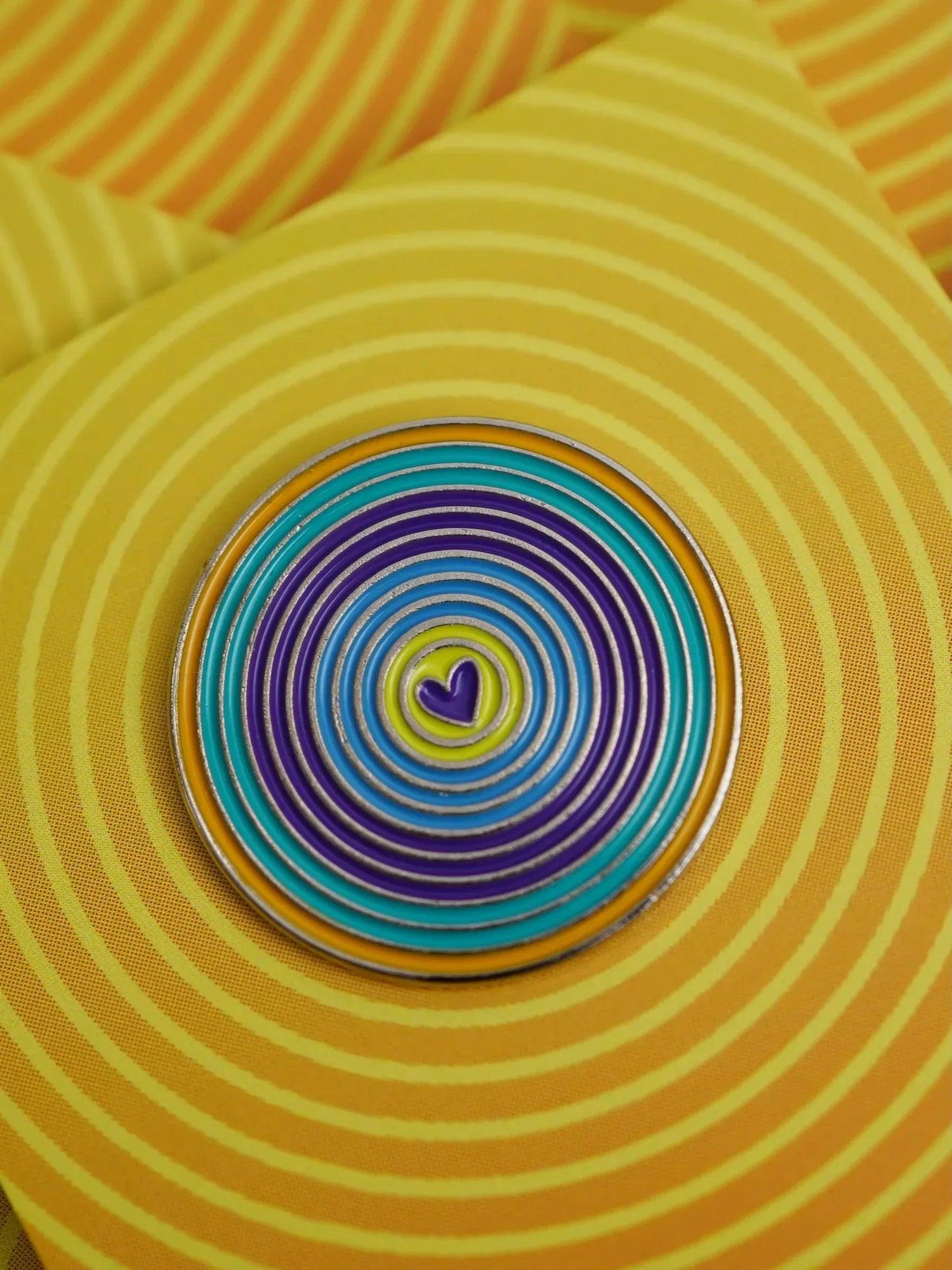 PIN CIRCULO ALMENARDIAZ - Agatha Ruiz de la Prada