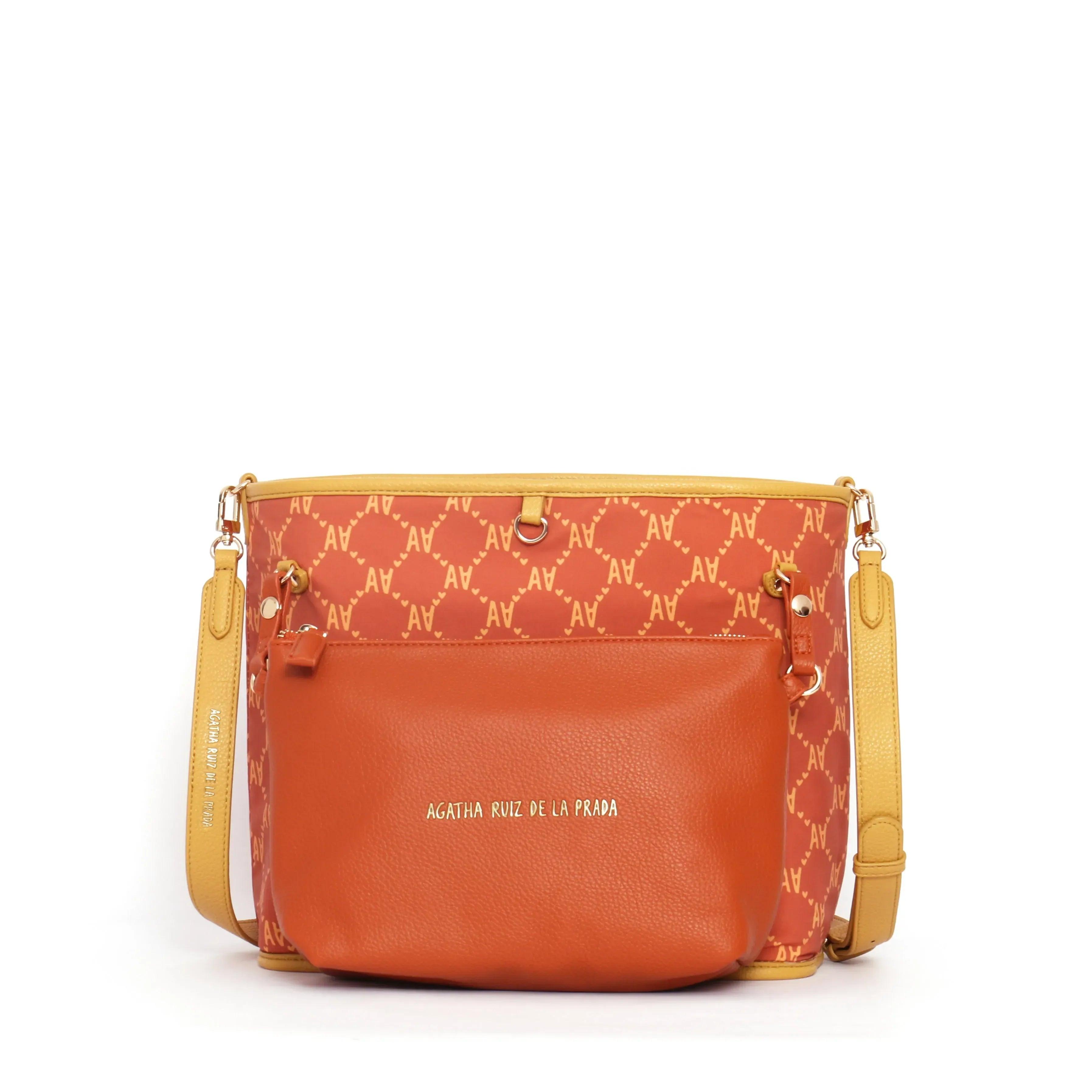 Bolso bandolera reversible con panel rojo, ribete mostaza y correa ajustable