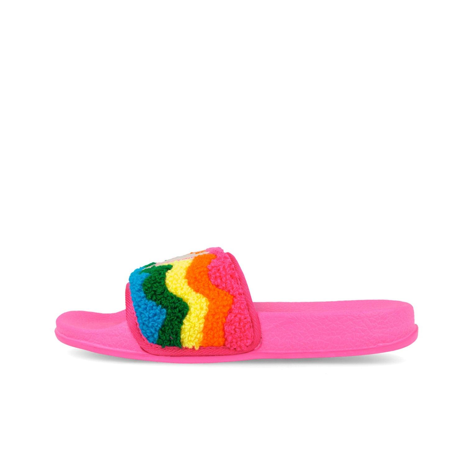 Chanclas de toalla fucsia con vista lateral del empeine multicolor