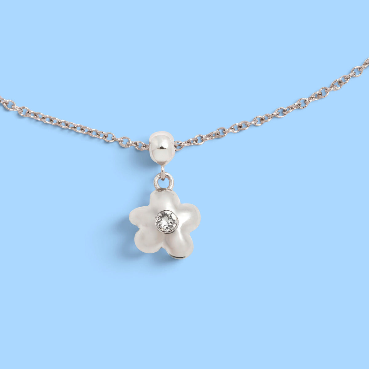 Charme fleur zircone sans chaîne