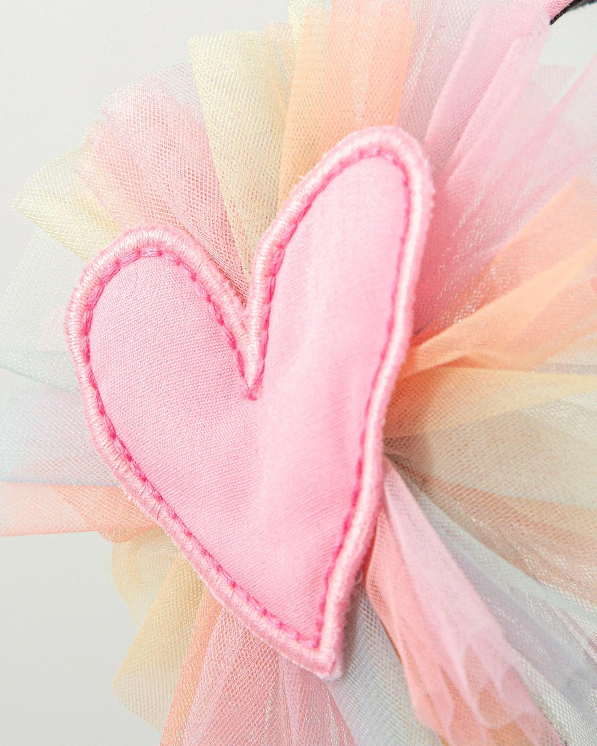 Diadema de tul: corazón rosa bordado sobre tul multicolor