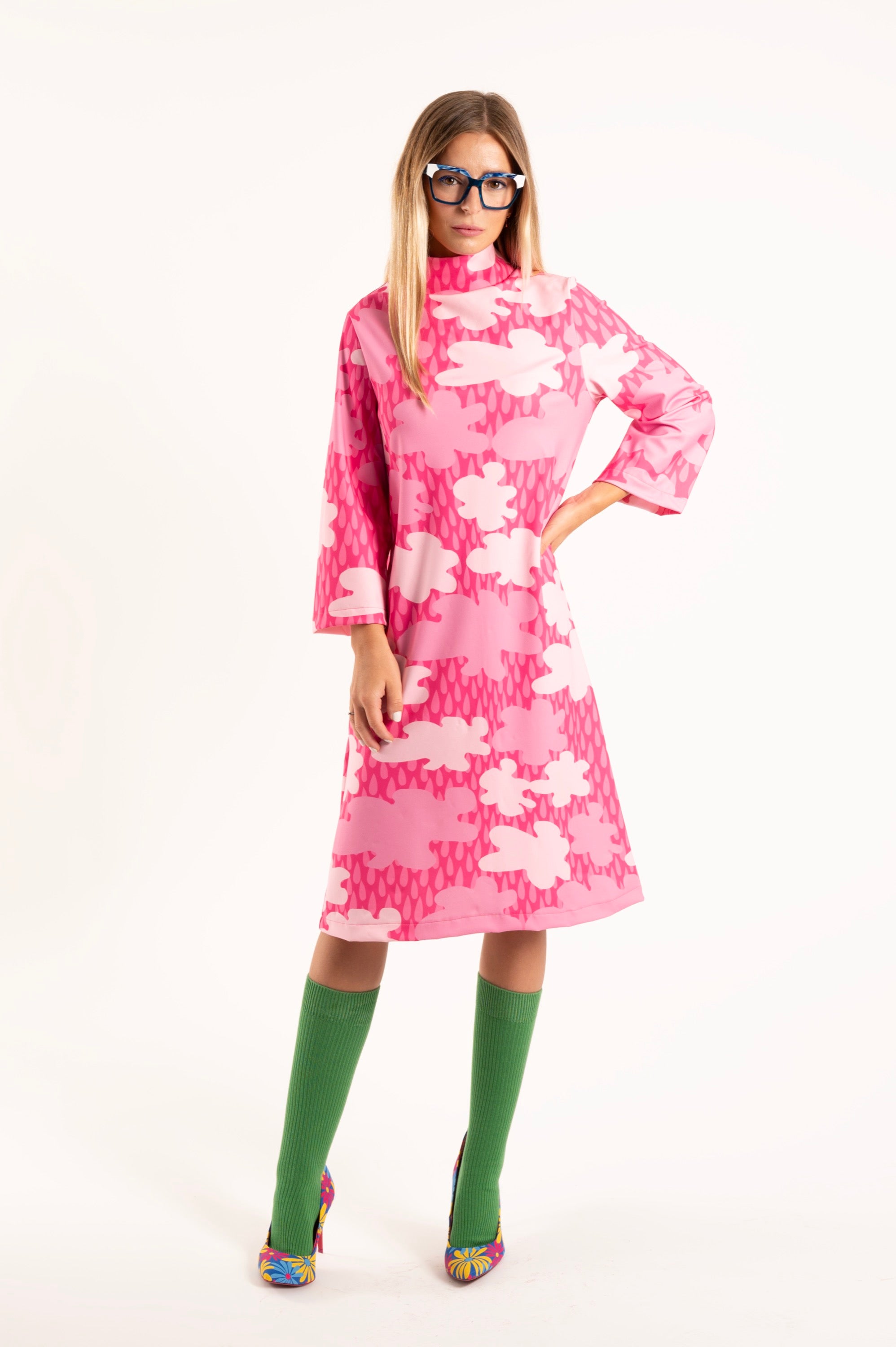 VESTIDO CORTO NUBES ROSA