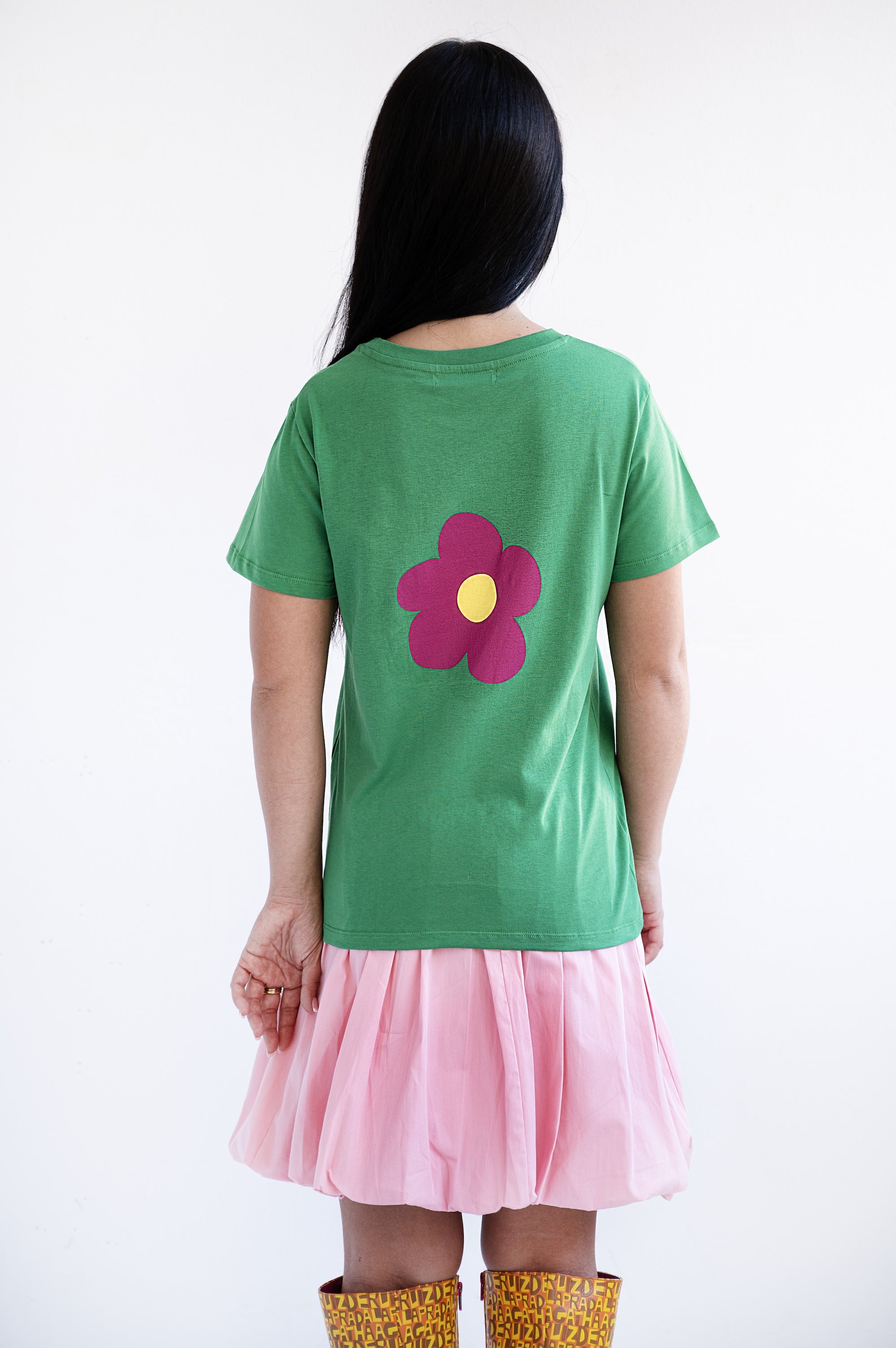 CAMISETA VERDE BASICA FLOR