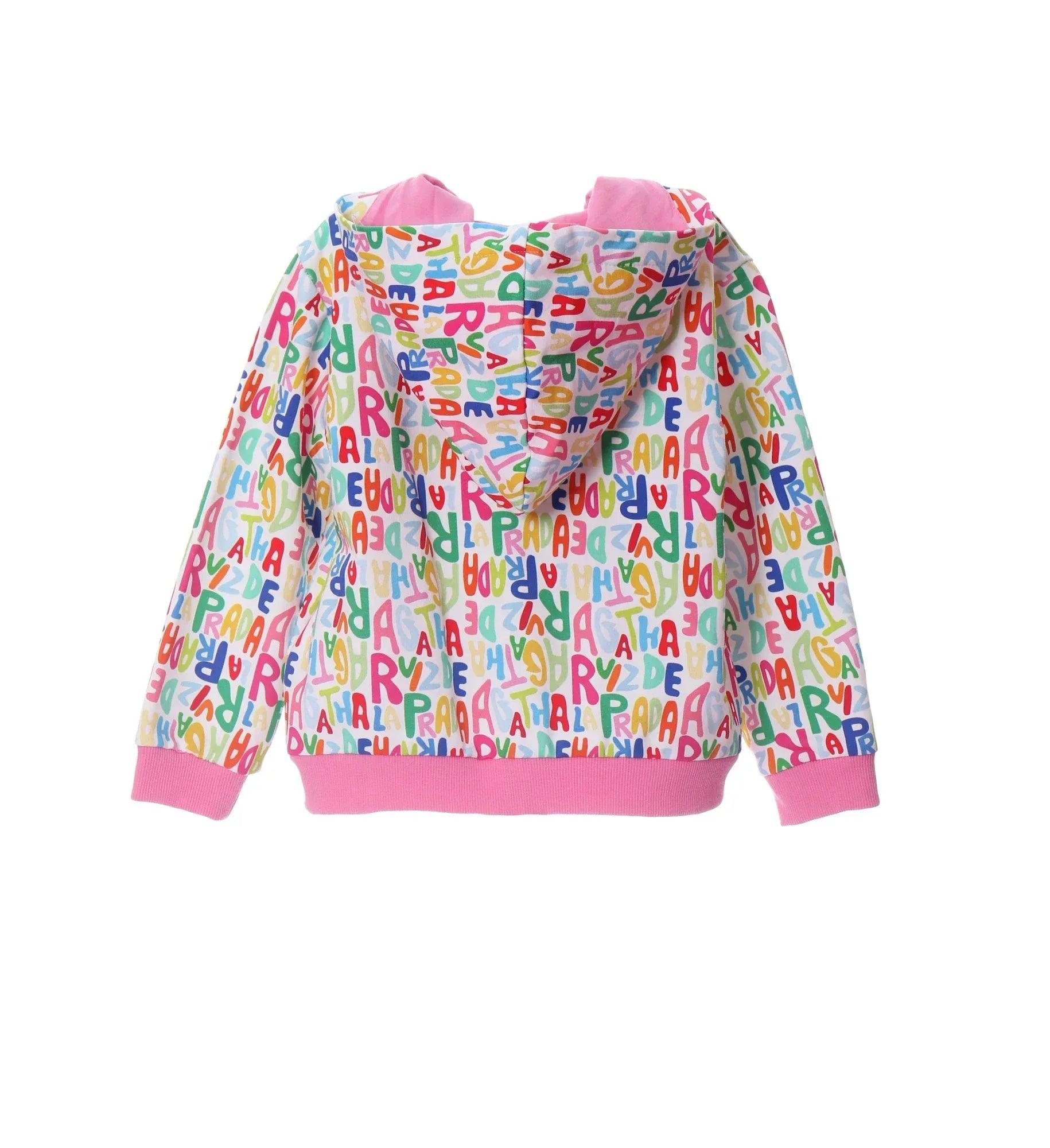 Sudadera con capucha rosa estampada con letras multicolores y cierre frontal