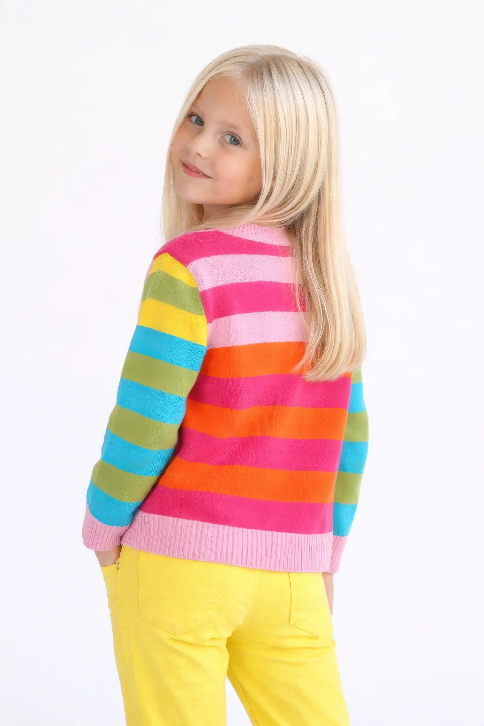 Chaqueta infantil de punto con rayas horizontales arcoíris y cuello acanalado, rosa.